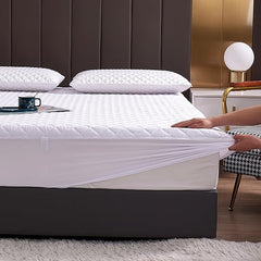 Waterproof Mattress Protector – Cooling, Breathable & Noiseless Protection